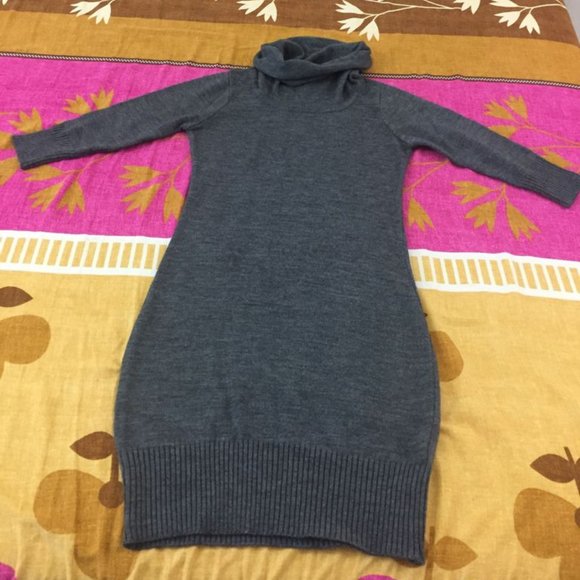 Van Heusen Dresses & Skirts - Woollen Winter dress